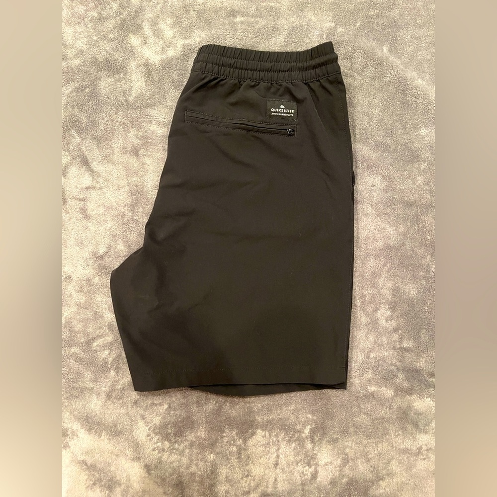 Quicksilver, men’s size large, black